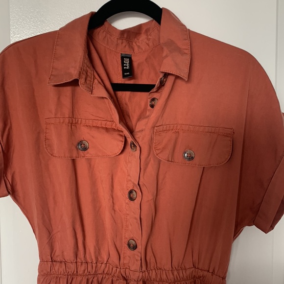 DD77 Dress - Picture 2 of 6